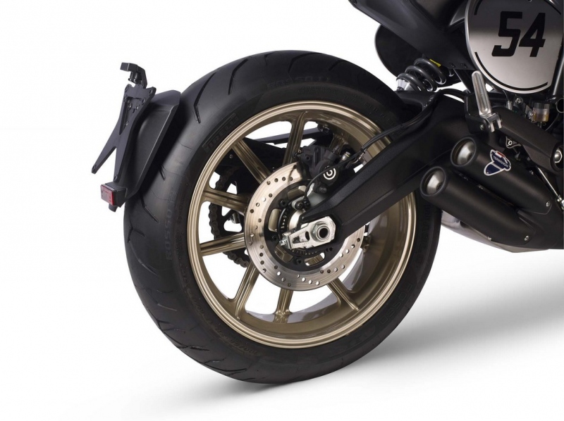 Ducati Scrambler Cafe Racer: decentní stylovka - 13 - 1 Ducati Scrambler Cafe Racer21