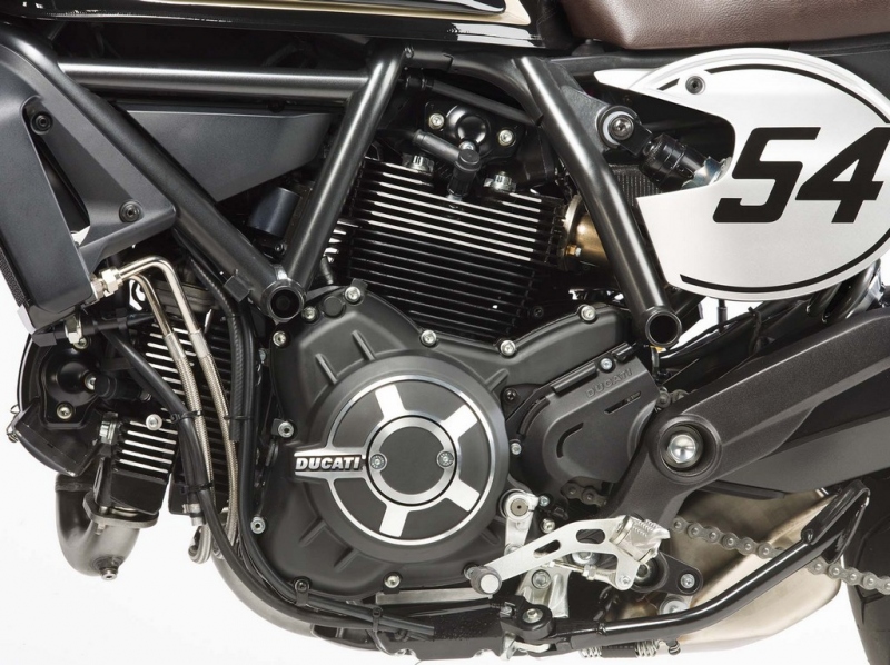 Ducati Scrambler Cafe Racer: decentní stylovka - 16 - 1 Ducati Scrambler Cafe Racer24