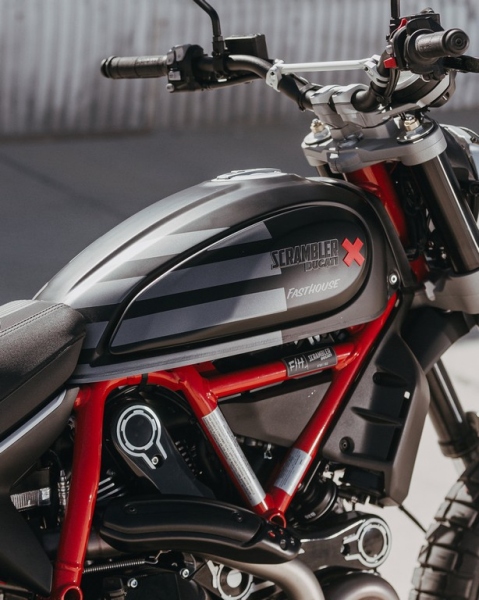 Ducati Scrambler Desert Sled 800: limitovaná edice Fasthouse - 14 - 1 Ducati Scrambler Desert Sled 800 FastHouse (6)