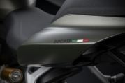 1 Ducati Streetfighter V2 2023 Storm Green (9)