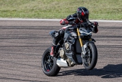 1 Ducati Streetfighter V4S 2023 (9)