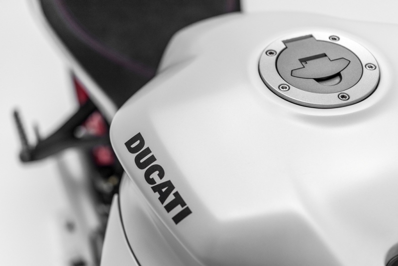 Ducati SuperSport a SuperSport S 2017: všestranný sportovec - 22 - 1 Ducati Supersport S10
