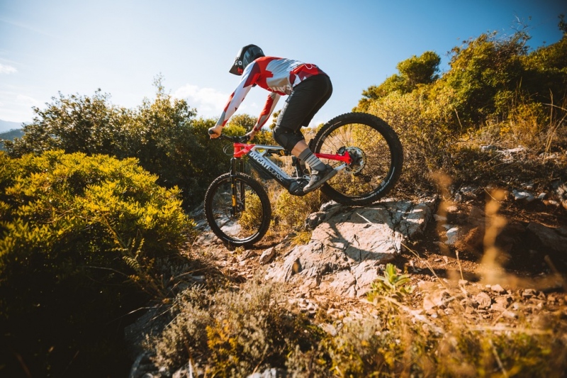 Ducati elektrokola: TK-01RR, MIG-S a E-Scrambler - 2 - 1 Ducati TK-01RR elektrokolo (7)