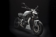 1 Ducati XDiavel S 2018 Iceberg White (21)