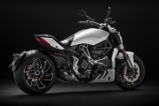 1 Ducati XDiavel S 2018 Iceberg White (3)