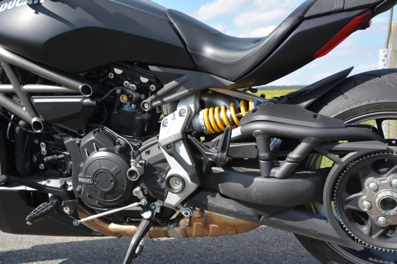 Test Ducati XDiavel S: Ne, tohle fakt není cruiser pro dědky! - 8 - 2 Ducati XDiavel test21