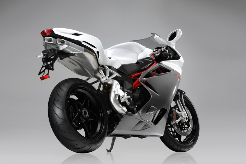 MV Agusta F4 R: extrémní bike už v prodeji - 8 - F4S201211