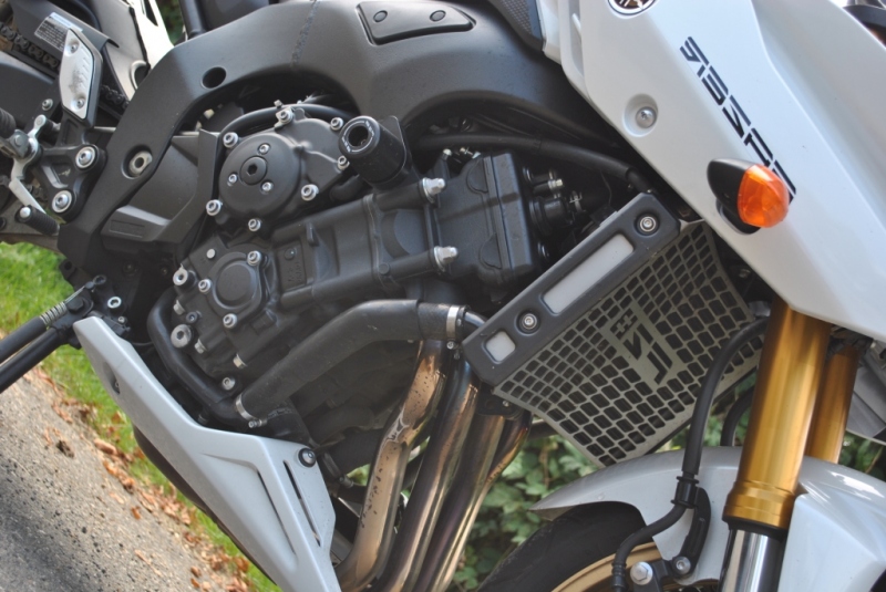 Yamaha Fazer8: zlatá střední? - 7 - FZ807