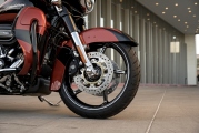 1 H-D CVO Street Glide_3