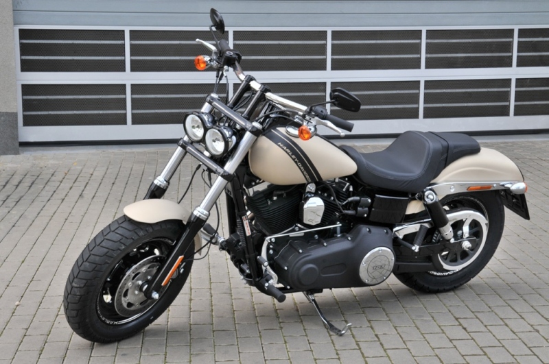 Test Harley-Davidson Fat Bob: bezva tlusťoch - 18 - HD Dyna Fat Bob HD Dyna Fat Bob01