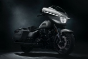 1 Harley-Davidson CVO Street Glide 2023