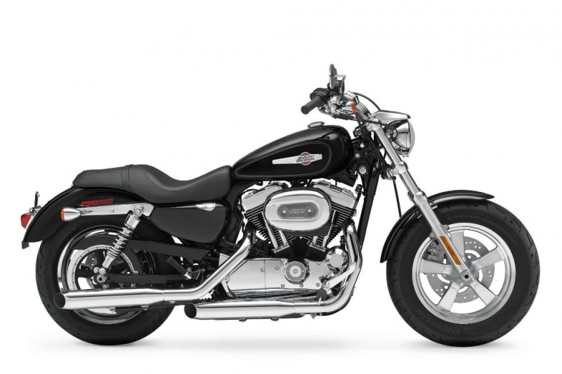 Harley-Davidson Sportster 1200 Custom XL1200C - 7 - Harley Davidson 1200 Custom7