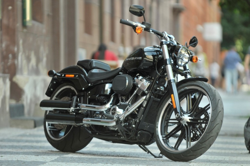 Test Harley-Davidson Breakout 2018: dokonalý krasavec - 20 - 1 Harley Davidson Breakout 2018 test (25)