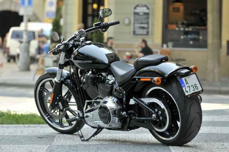 Test Harley-Davidson Breakout 2018: dokonalý krasavec - 21 - 1 Harley Davidson Breakout 2018 test (31)