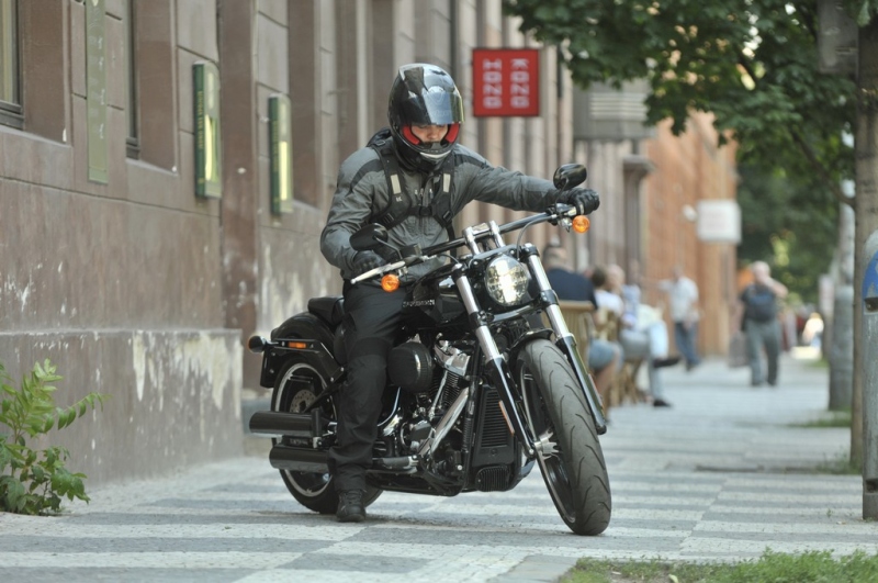 Test Harley-Davidson Breakout 2018: dokonalý krasavec - 15 - 1 Harley Davidson Breakout 2018 test (29)