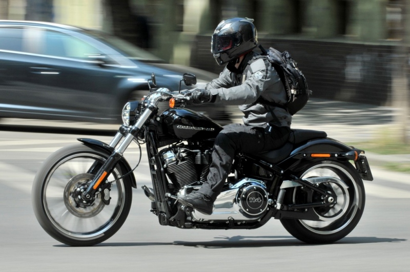 Test Harley-Davidson Breakout 2018: dokonalý krasavec - 17 - 1 Harley Davidson Breakout 2018 test (33)