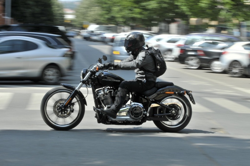 Test Harley-Davidson Breakout 2018: dokonalý krasavec - 23 - 1 Harley Davidson Breakout 2018 test (34)