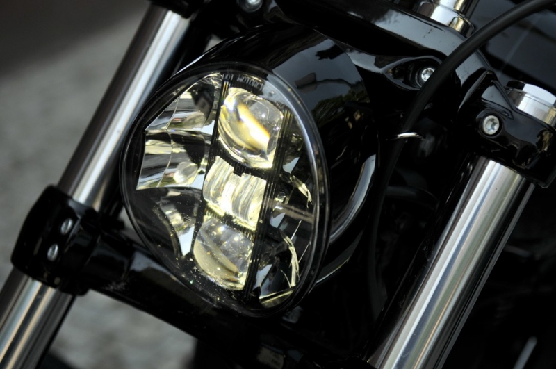 Test Harley-Davidson Breakout 2018: dokonalý krasavec - 4 - 1 Harley Davidson Breakout 2018 test (5)