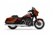 1 Harley Davidson CVO Street Glide 2023 (2)