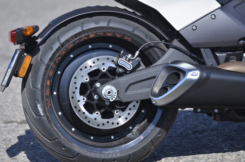 Test Harley-Davidson FXDR 114: Baron Prášil - 8 - 1 Harley Davidson FXDR 114 test (4)