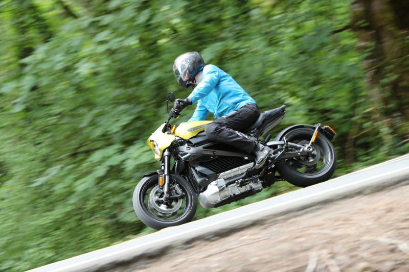 Test Harley-Davidson Livewire: první dojmy - 10 - 1 Harley Davidson Livewire test Filip (41)