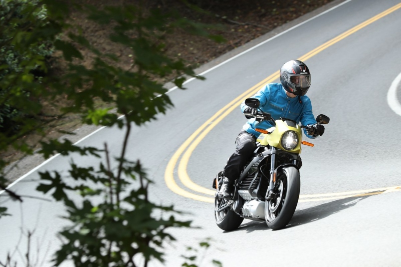 Test Harley-Davidson Livewire: první dojmy - 13 - 1 Harley Davidson Livewire test Filip (5)