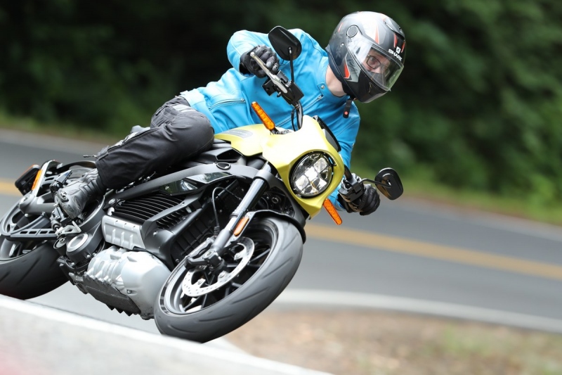 Test Harley-Davidson Livewire: první dojmy - 11 - 1 Harley Davidson Livewire test Filip (42)