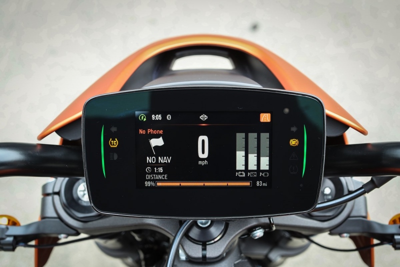Test Harley-Davidson Livewire: první dojmy - 9 - 1 Harley Davidson Livewire test Filip (39)