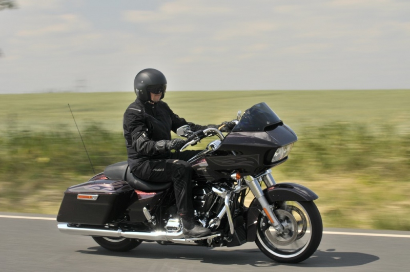 Test Harley Davidson Road Glide Special Cestak S Novym Srdcem Motoforum Cz