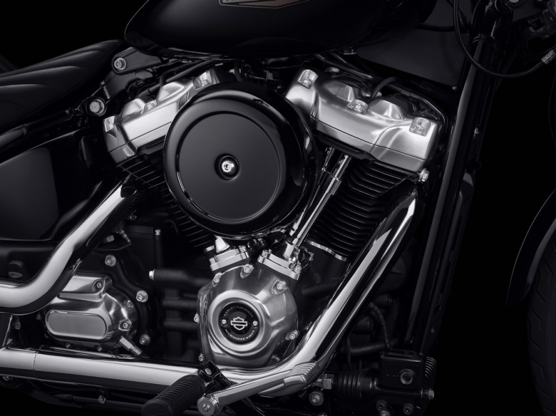 Harley-Davidson Softail Standard 2020: stylový bobber - 4 - 1 Harley Davidson Softail Standard 2020 (2)
