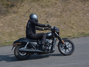 Test Harley-Davidson Street 750: café racer pro ženy