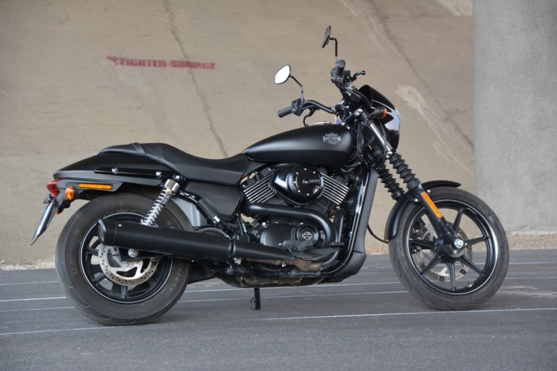 Test Harley-Davidson Street 750: café racer pro ženy - 10 - 3 Harley Davidson Street 750 test30