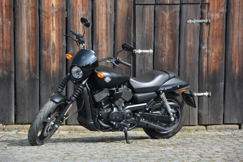 Test Harley-Davidson Street 750: café racer pro ženy - 11 - 1 Harley Davidson Street 750 test07