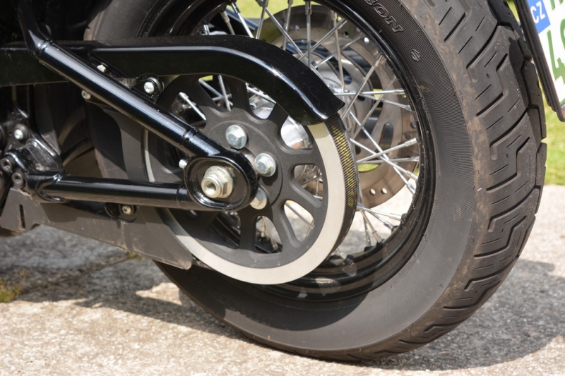 Test Harley-Davidson Street Bob: s rukama ve větru - 30 - 1 Harley Davidson Street Bob test (3)