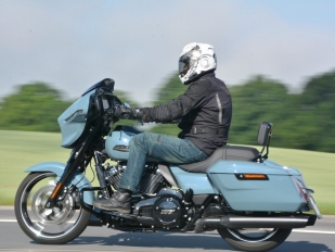 Test Harley-Davidson Street Glide: dárek ke čtyřicátinám