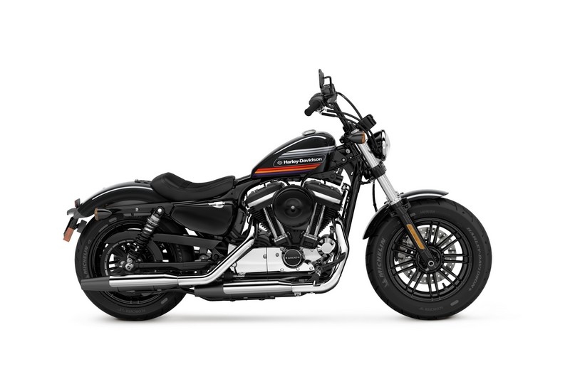Harley-Davidson Forty-Eight Special a Iron 1200 Sportster 2018: retro s modernou - 6 - 1 Harley Forty Eight Iron 2018 (5)