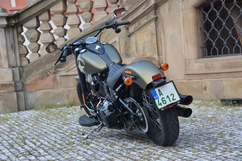 Test Harley-Davidson Softail Slim S: moc a síla v jednom - 19 - 2 Harley Softail Slim S test (27)
