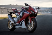 1 Honda 2017 CBR1000RR Fireblade SP13