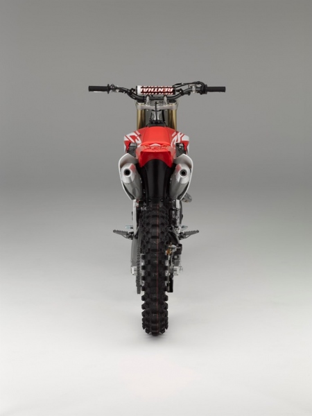 Honda CRF 450 R 2017: oficiálně představena - 18 - 1 Honda 2017 CRF 450 R21