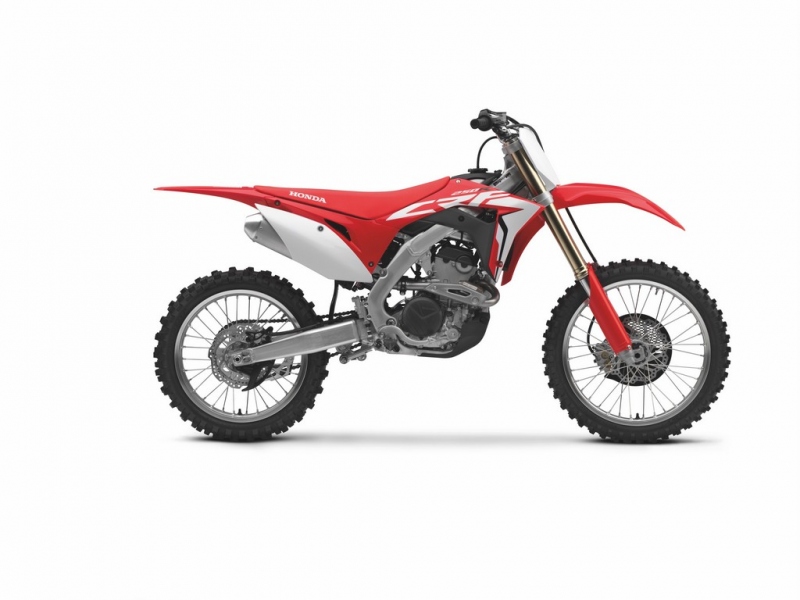 Honda CRF250R 2018: s elektrickým startérem - 18 - 1 Honda 2018 CRF 250 R17