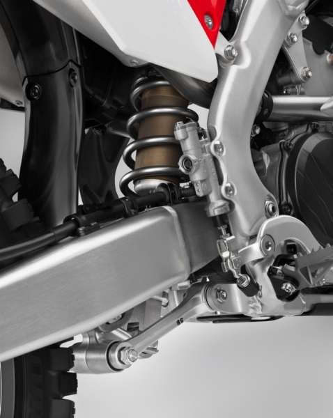 Honda CRF250R 2018: s elektrickým startérem - 34 - 1 Honda 2018 CRF 250 R50