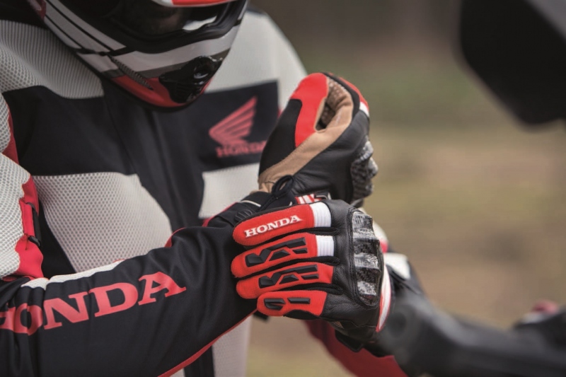 Honda Africa Twin představuje svoji kolekci oblečení - 5 - 1 Honda Africa Twin obleceni5