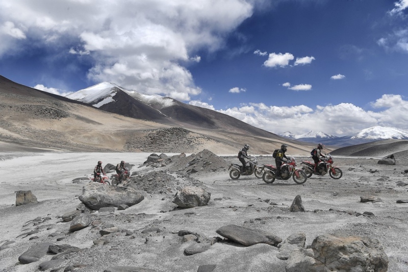 S Hondou Africa Twin až na vrchol sopky - 22 - 1 Honda Africa Twin sopka4