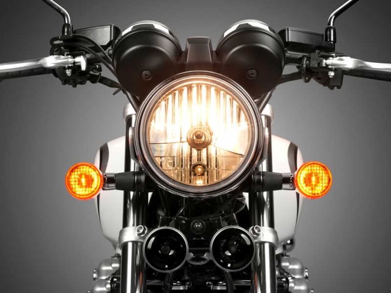Honda CB 1100 EX: ještě výraznější - 8 - Honda CB1100 EX Honda CB1100_EX10
