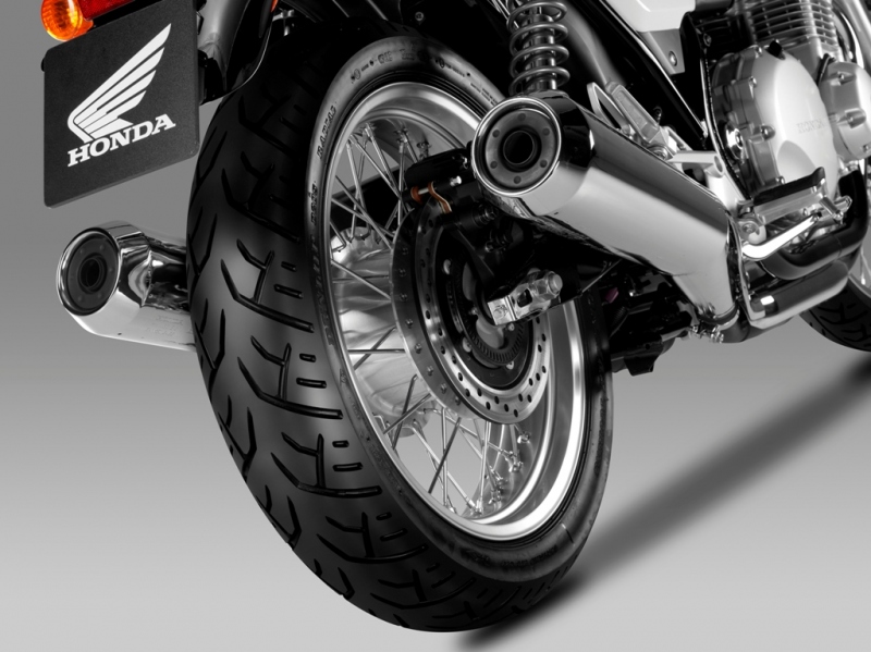 Honda CB 1100 EX: ještě výraznější - 13 - Honda CB1100 EX Honda CB1100_EX15