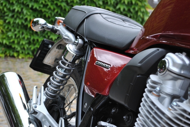 Test Honda CB1100 EX: povedené retro - 4 - Honda CB1100EX a CB750Four Honda CB1100 EX a CB750Four06