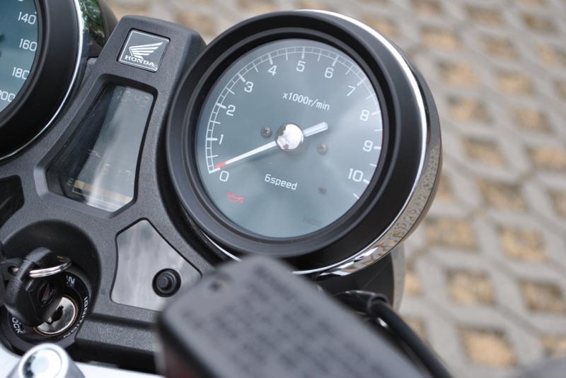 Test Honda CB1100 EX: povedené retro - 14 - Honda CB1100EX a CB750Four Honda CB1100 EX a CB750Four16