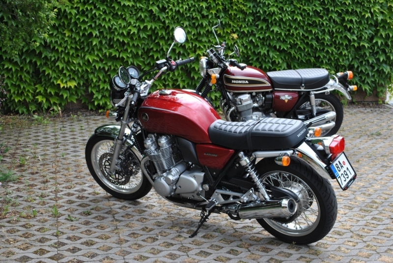Test Honda CB1100 EX: povedené retro - 25 - Honda CB1100EX a CB750Four Honda CB1100 EX a CB750Four27