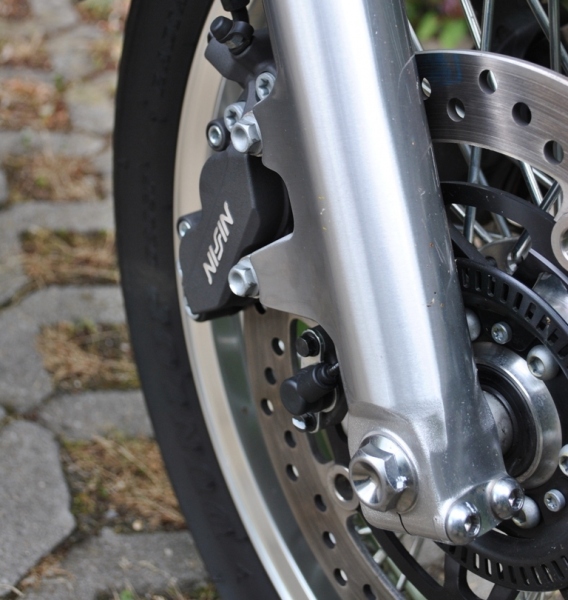 Test Honda CB1100 EX: povedené retro - 33 - Honda CB1100EX a CB750Four Honda CB1100 EX a CB750Four35