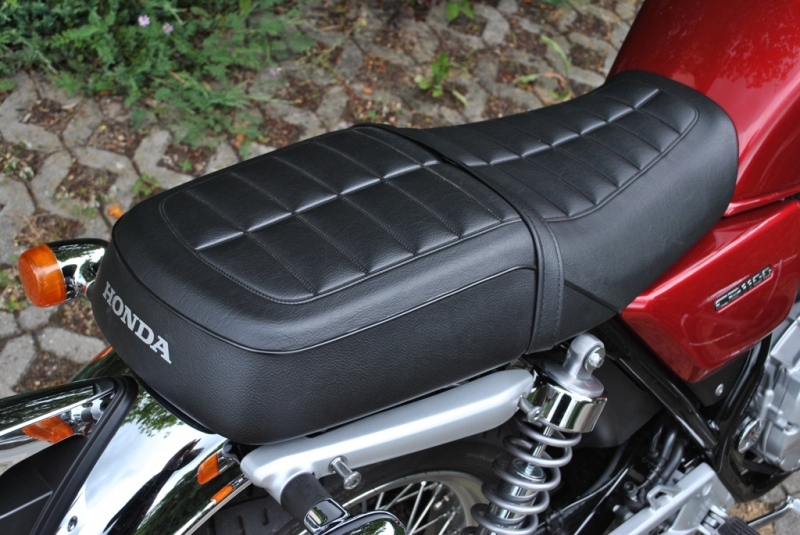 Test Honda CB1100 EX: povedené retro - 34 - Honda CB1100EX a CB750Four Honda CB1100 EX a CB750Four36